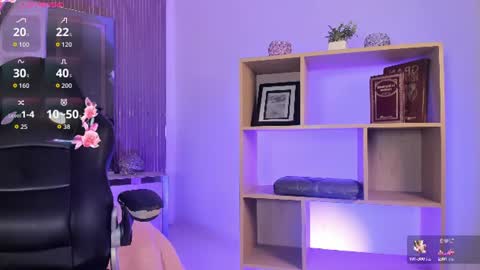 Snapshot of axel_grey_ chatting on 06.22.26 axel_grey_ online show from 06.22.26