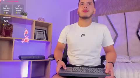 Snapshot of axel_grey_ chatting on 06.23.26 axel_grey_ online show from 06.23.26
