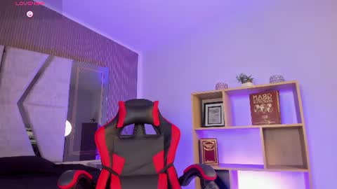 Snapshot of axel_grey_ chatting on 07.28.26 axel_grey_ online show from 07.28.26
