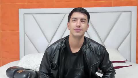 Snapshot of axel_hendrick chatting on 02.05.26 axel_hendrick online show from 02.05.26