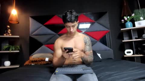 Snapshot of axel_hendrick chatting on 03.14.26 axel_hendrick online show from 03.14.26