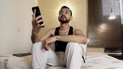 Axel Moon online show from 11.05.25