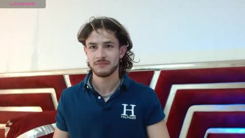 Axel  online show from 04.21.26
