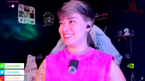 Snapshot of axel_rouse1 chatting on 09.14.25 Axel Rouse online show from 09.14.25