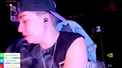 Snapshot of axel_rouse1 chatting on 09.19.25 Axel Rouse online show from 09.19.25