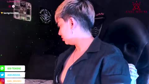 Snapshot of axel_rouse1 chatting on 11.25.25 Axel Rouse online show from 11.25.25