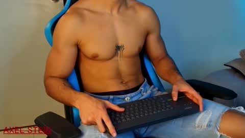 Snapshot of axel_stein03 chatting on 01.26.25 axel stein NEW ACCOUNT online show from 01.26.25