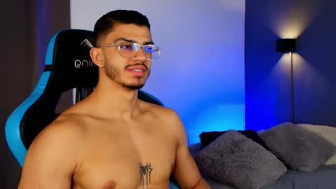 Snapshot of axel_stein03 chatting on 02.01.25 axel stein NEW ACCOUNT online show from 02.01.25