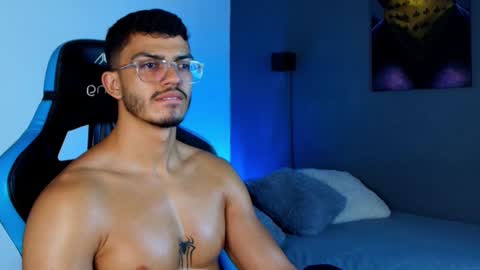 Snapshot of axel_stein03 chatting on 02.04.25 axel stein NEW ACCOUNT online show from 02.04.25