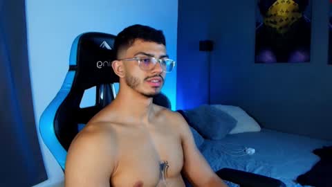 Snapshot of axel_stein03 chatting on 02.05.25 axel stein NEW ACCOUNT online show from 02.05.25