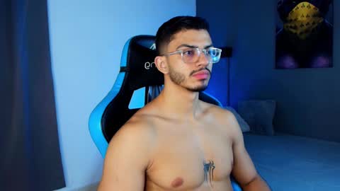 Snapshot of axel_stein03 chatting on 02.11.25 axel stein NEW ACCOUNT online show from 02.11.25