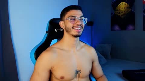 Snapshot of axel_stein03 chatting on 02.12.25 axel stein NEW ACCOUNT online show from 02.12.25