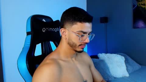 Snapshot of axel_stein03 chatting on 02.21.25 axel stein NEW ACCOUNT online show from 02.21.25