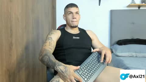 INDEPENDENT MODEL  online show from 05.16.26
