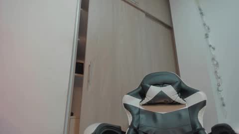 axelblaze_1 online show from 03.28.26
