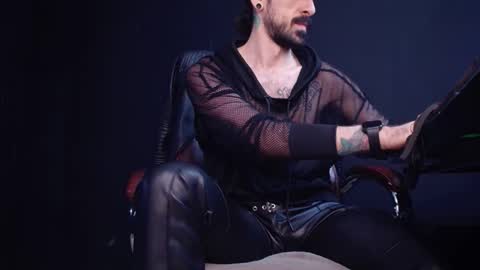 AxelColton online show from 10.27.25