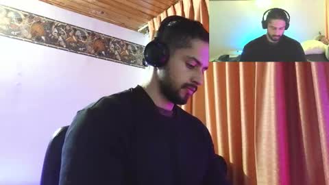 Snapshot of axelcr0ss chatting on 10.03.25 axelcr0ss online show from 10.03.25