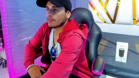 Axell Cross2 online show from 02.11.25