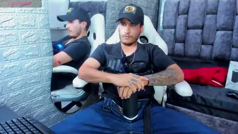 Axell Cross2 online show from 02.20.25