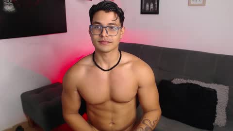Snapshot of axell_dior chatting on 03.21.26 axell online show from 03.21.26