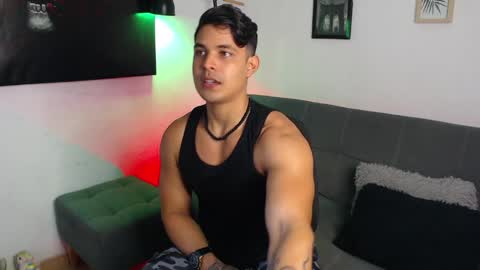 Snapshot of axell_dior chatting on 04.23.26 axell online show from 04.23.26