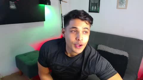 Snapshot of axell_dior chatting on 05.23.26 axell online show from 05.23.26