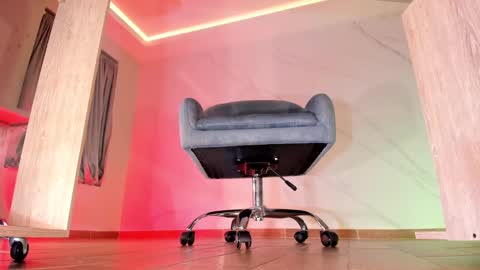 Snapshot of axellcollins chatting on 02.23.25 im your little femboy ALEX online show from 02.23.25