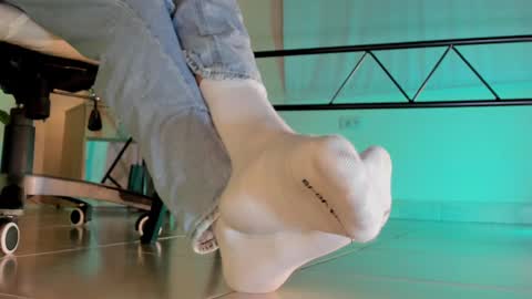 Snapshot of axellcollins chatting on 09.17.25 im your little femboy ALEX online show from 09.17.25