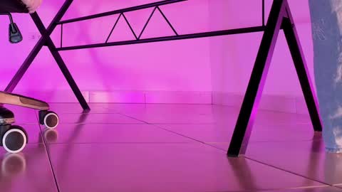 Snapshot of axellcollins chatting on 10.02.25 im your little femboy ALEX online show from 10.02.25