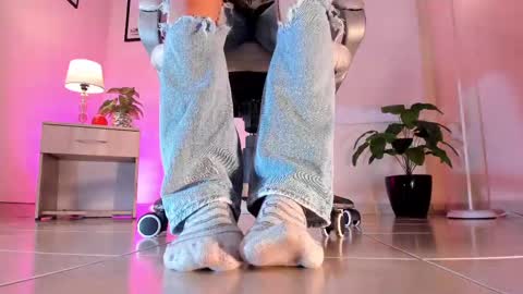 Snapshot of axellcollins chatting on 10.12.25 im your little femboy ALEX online show from 10.12.25