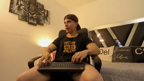 axelmartinezz online show from 04.22.26