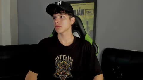 Axel Raven online show from 12.04.24