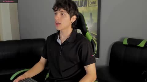 Axel Raven online show from 12.31.24