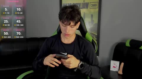 Axel Raven online show from 01.20.25