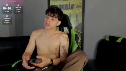 Axel Raven online show from 01.21.25