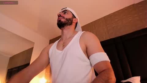 Snapshot of axelthompsom chatting on 09.30.25 Axel Thompsom online show from 09.30.25