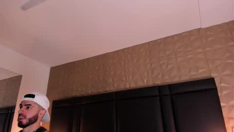 Snapshot of axelthompsom chatting on 10.10.25 Axel Thompsom online show from 10.10.25