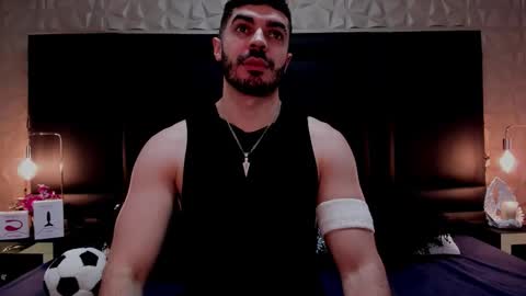 Snapshot of axelthompsom chatting on 11.13.25 Axel Thompsom online show from 11.13.25