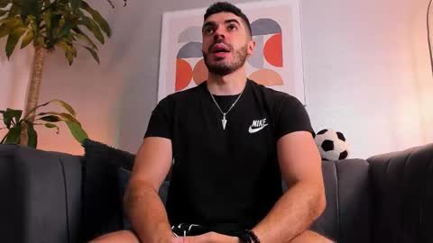 Snapshot of axelthompsom chatting on 11.23.25 Axel Thompsom online show from 11.23.25