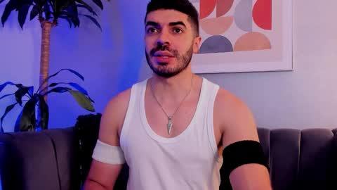 Snapshot of axelthompsom chatting on 12.04.25 Axel Thompsom online show from 12.04.25