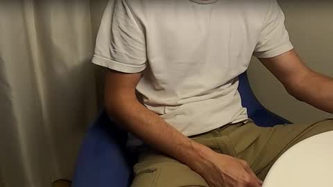 Axl online show from 09.14.25