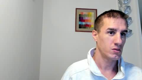 Axl online show from 12.05.25