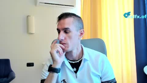 Snapshot of axl_fx chatting on 05.18.26 Axl online show from 05.18.26
