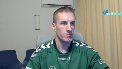 Snapshot of axl_fx chatting on 05.20.26 Axl online show from 05.20.26