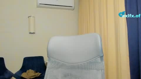 Snapshot of axl_fx chatting on 05.22.26 Axl online show from 05.22.26