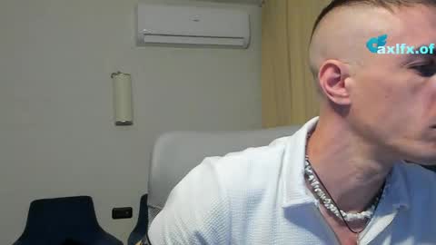 Snapshot of axl_fx chatting on 05.25.26 Axl online show from 05.25.26