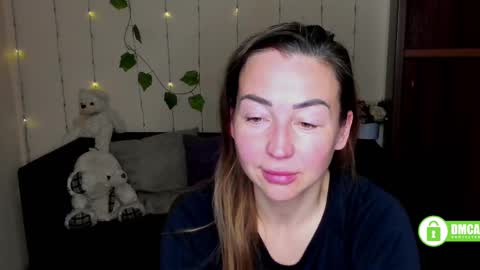 Snapshot of ay_kiss_jully chatting on 02.17.25 Jully online show from 02.17.25