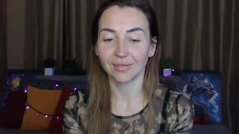 Snapshot of ay_kiss_jully chatting on 02.22.25 Jully online show from 02.22.25