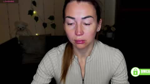 Snapshot of ay_kiss_jully chatting on 02.24.25 Jully online show from 02.24.25