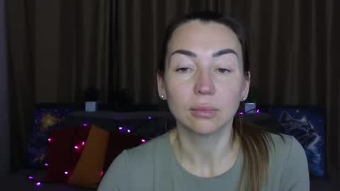 Snapshot of ay_kiss_jully chatting on 02.25.25 Jully online show from 02.25.25